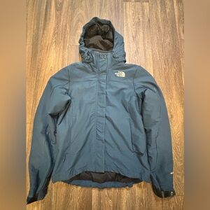 The North Face Women's Resolve 2 Jacket